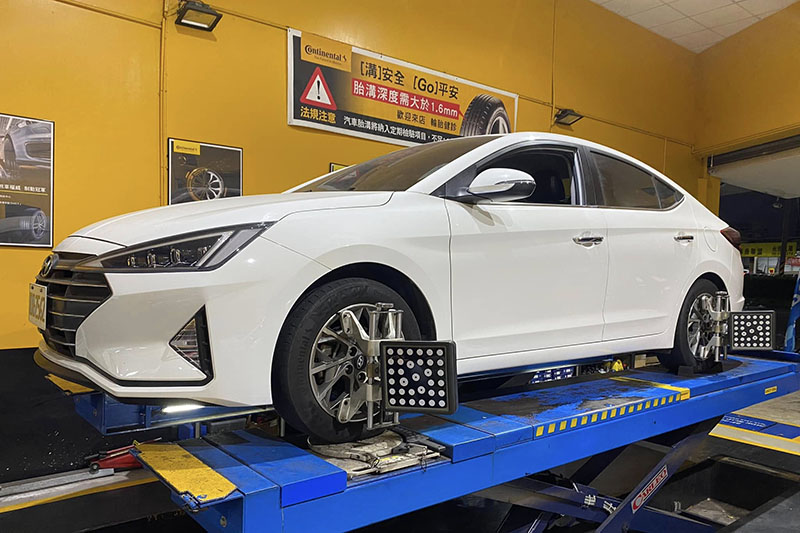 汽車換輪胎