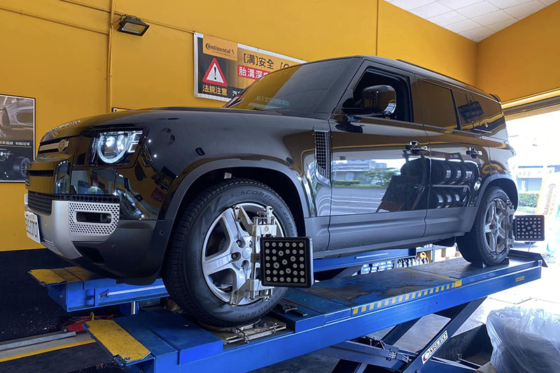 汽車換輪胎